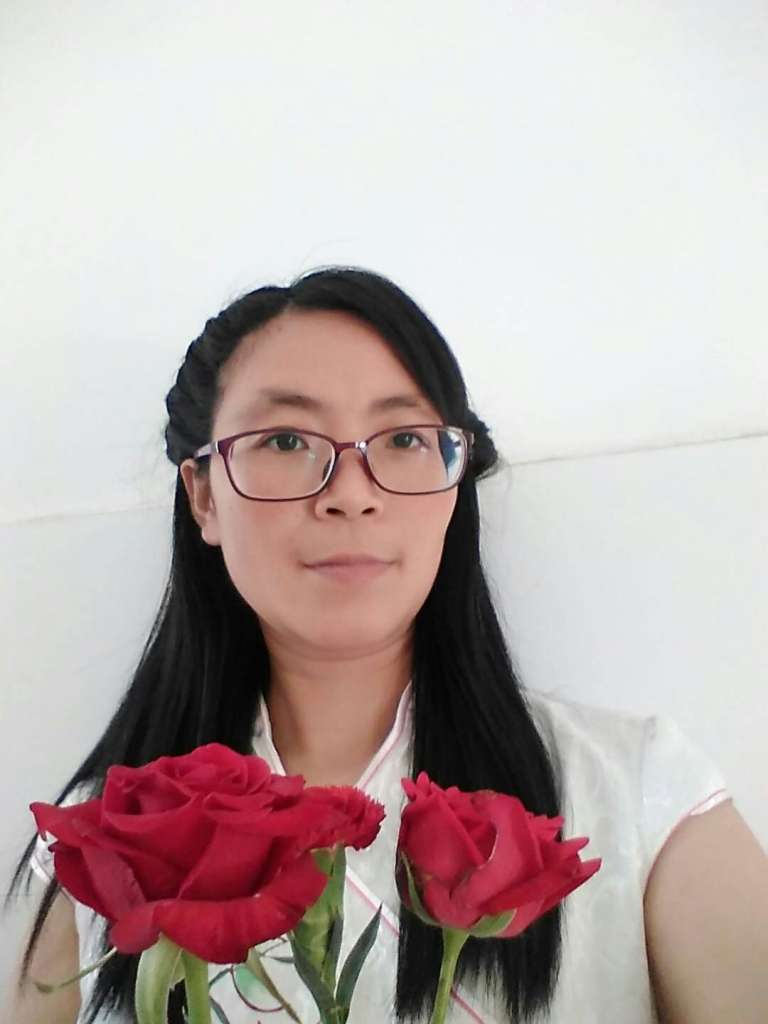 C:\Users\Lenovo\Desktop\网推教师自我介绍\34、薛亚萍\薛亚萍 (2).jpg