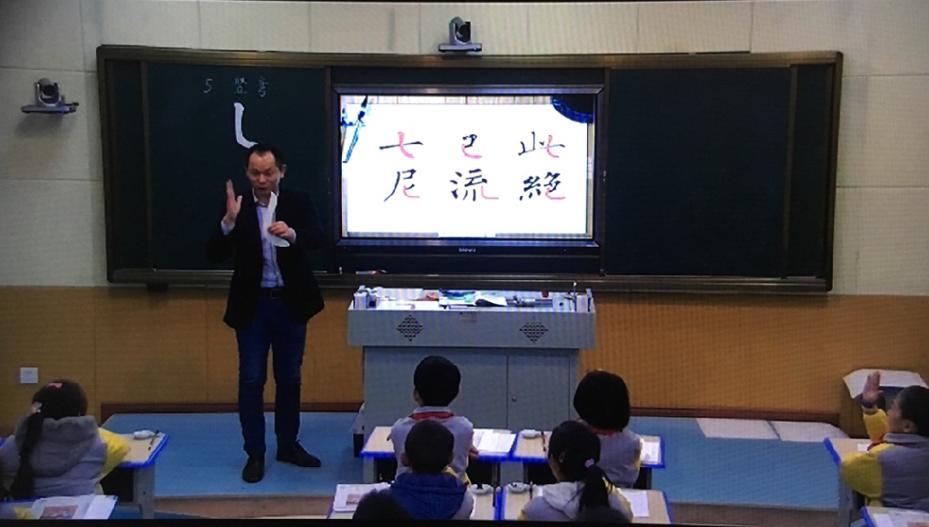 C:\Users\Administrator\Desktop\QQ图片20181007212709.png