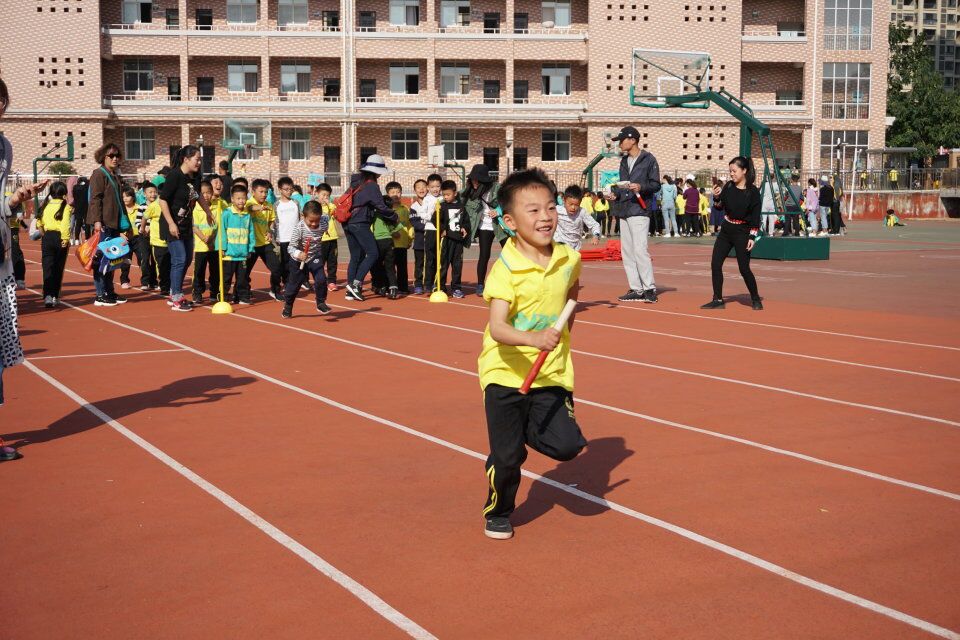 宜阳学校钟书捷图片